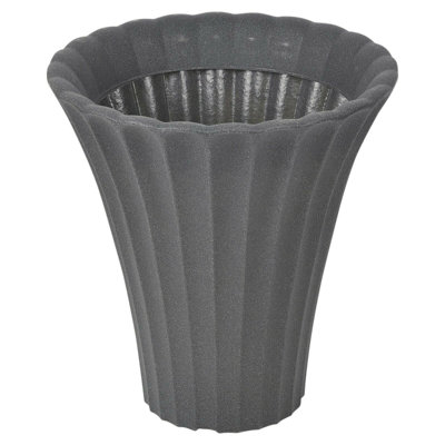 Brien Pot Planter