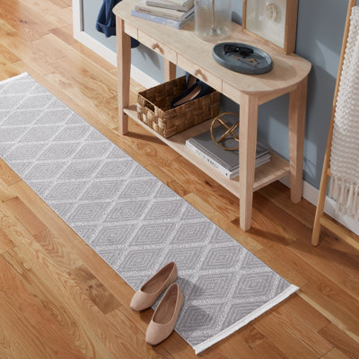 TOWN & COUNTRY EVERYDAY Rein Solid Diamond Everwash Non-Slip Backing Washable Area Rug Grey
