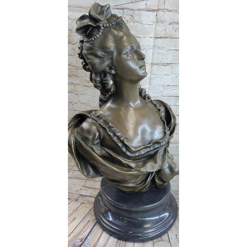 Figurines et sculptures