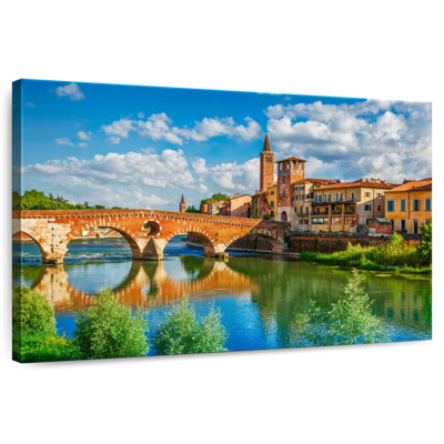 Pont en arche Ponte Pietra