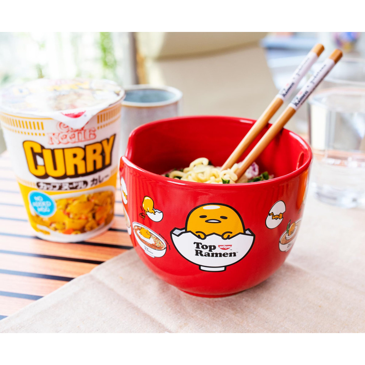 Gudetama X Nissin Ramen Noodle Bowl and Chopstick Set - Thumbnail 3