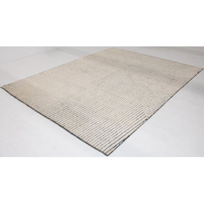 Ishaanvi Rug