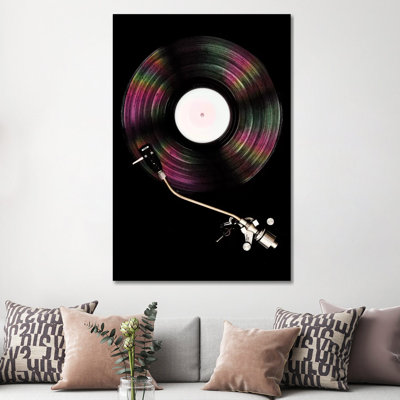 «Spinning Record Portrait Color» par Tom Quartermaine - photographie sur toile tendue