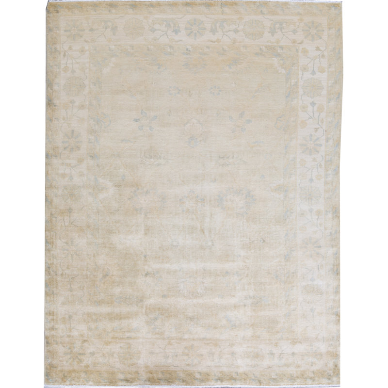 Tapis vert clair et ivoire noué à la main de haute qualité