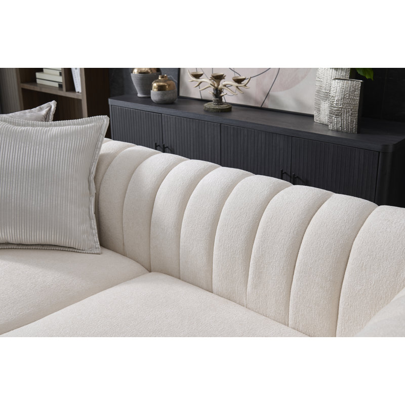 0FE56A97E5A94AF4B67B110F349F681E, Beige