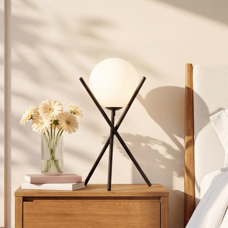 Hays Metal Tripod Lamp
