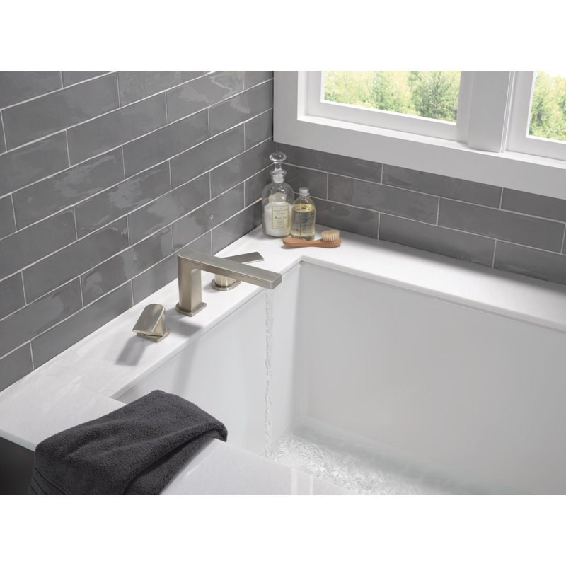 Robinet de baignoire romaine à poignées doubles pour fixation sur plan, Nickel brossé