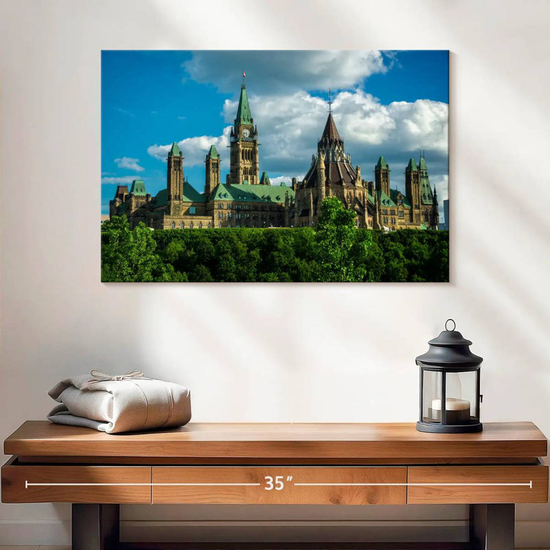 Nicci Canada Parliament Hill Complex, 16" H x 24" W