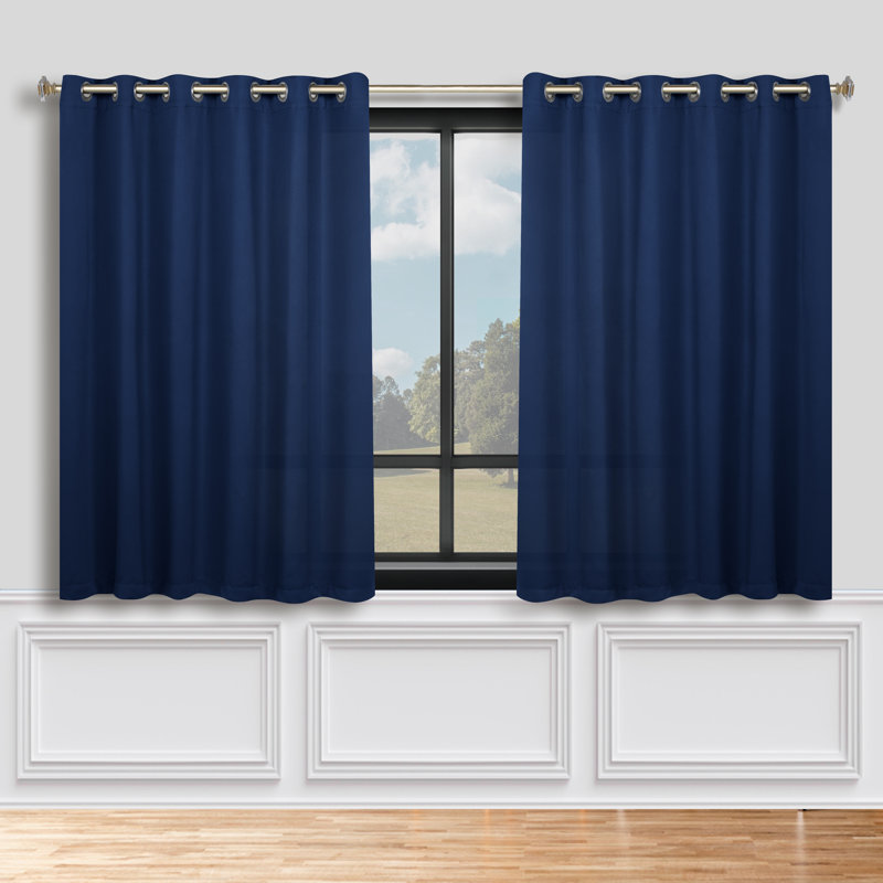 Paire de rideaux obscurcissant avec œillets Millendon, Marine, L 70 po x L 63 po