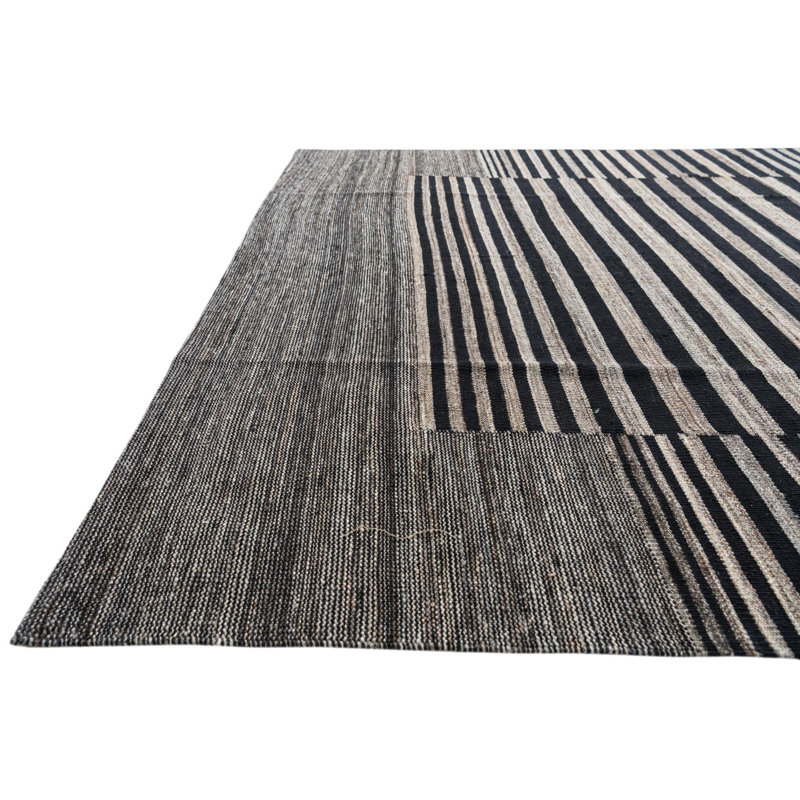 Osbourne Black Rug