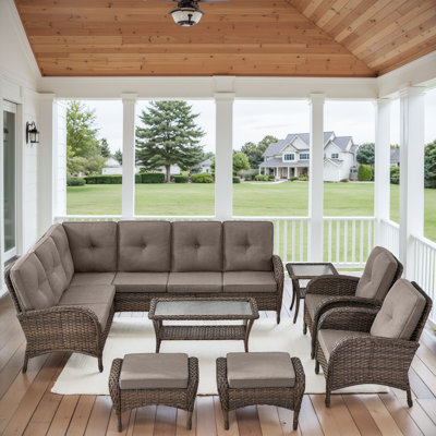 Ensemble de conversation modulaire d'extérieur en osier avec coussins 8 pièces Serita Yokota