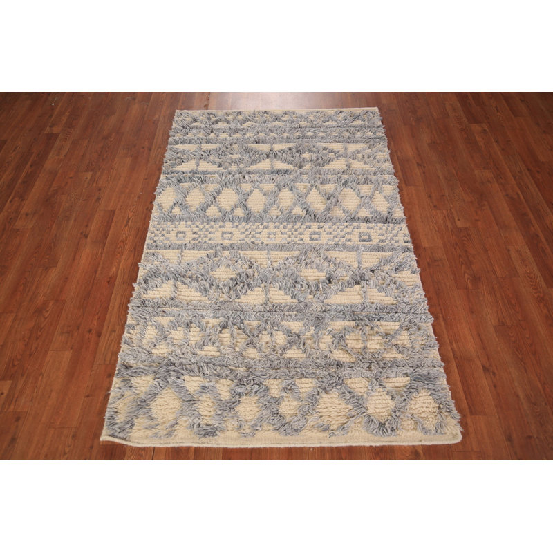 Tapis à poil long à motif géométrique marocain oriental 4 x 6