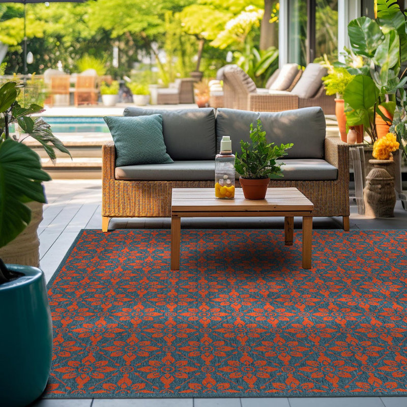 Indoor/Outdoor Trellis Area Rug, Square 7'10"