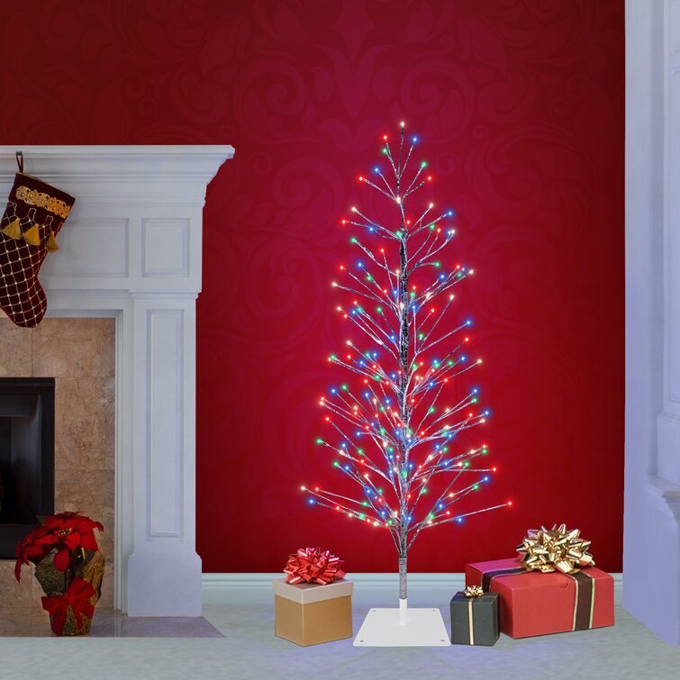 https://assets.wfcdn.com/im/61432772/resize-h755-w755%5Ecompr-r85/1171/117151702/5%27+Lighted+Cedar+Christmas+Tree.jpg