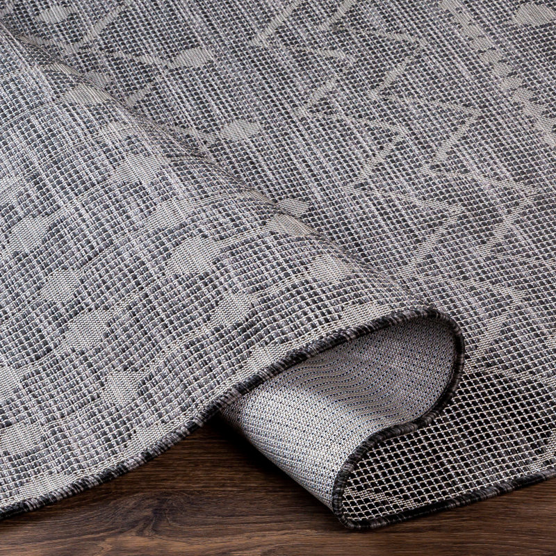 Isaha Geometric Indoor / Outdoor Rug, Rectangle 2'6" x 4'
