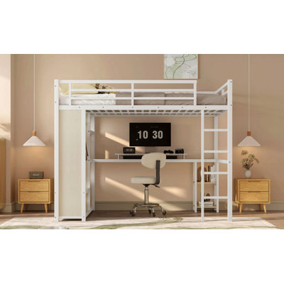 Structure de lit mezzanine grand format avec garde-robe intégrée, lit mezzanine en métal avec bureau et tablettes de rangement