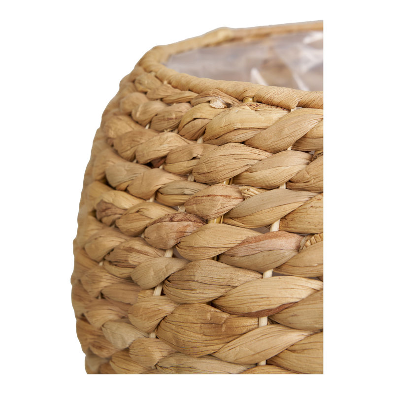 Beachcrest Home Janiyah Water Hyacinth Decorative Basket
