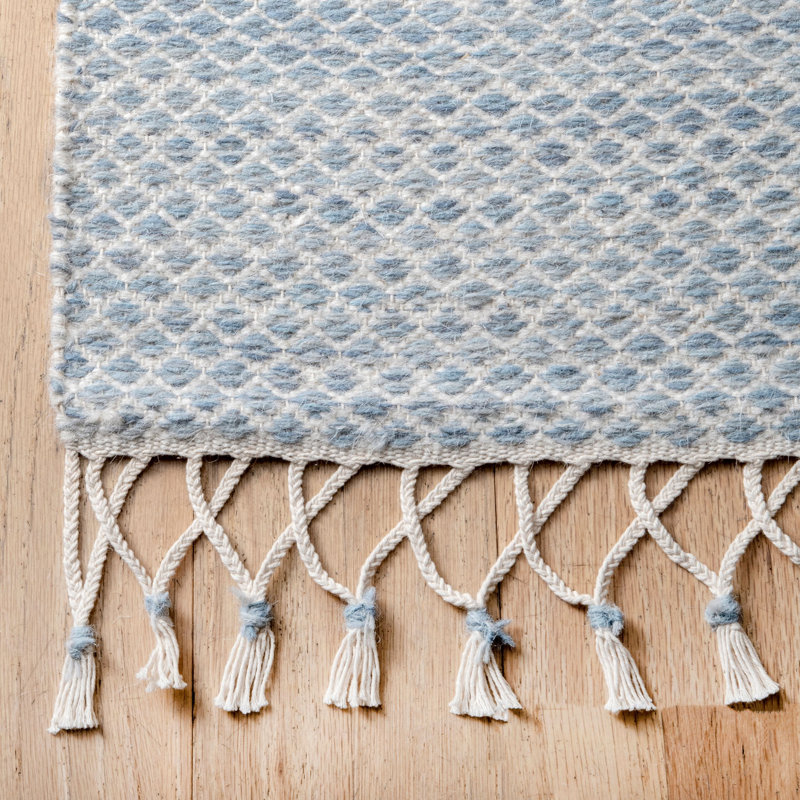 Tapis bleu clair en laine Margaux, Rectangle 7 pi 6 po x 9 pi 6 po