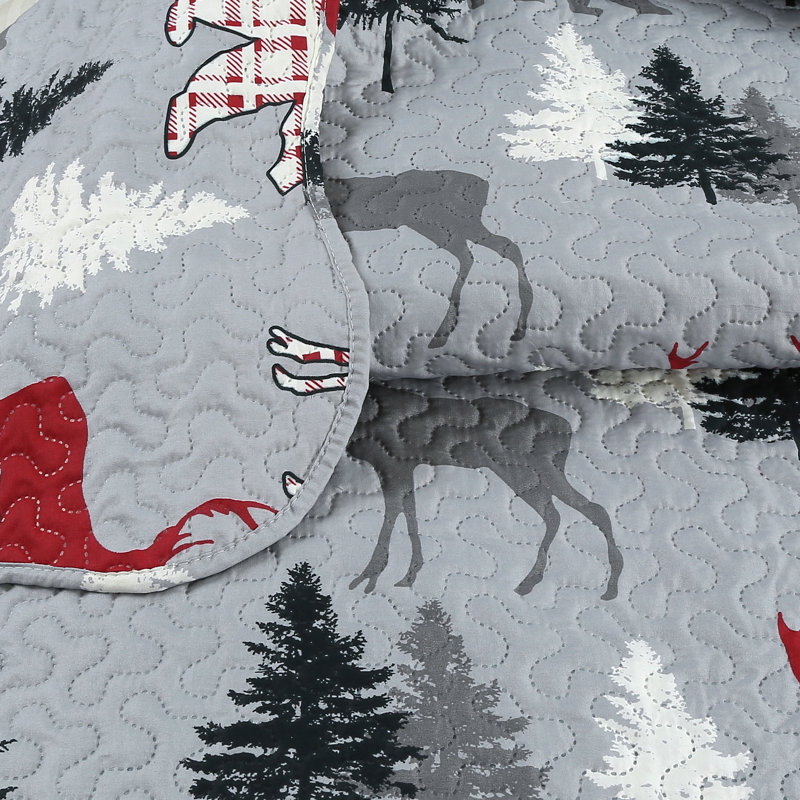 Gray Twin Microfiber Reversible Quilt Set with Woodland Print