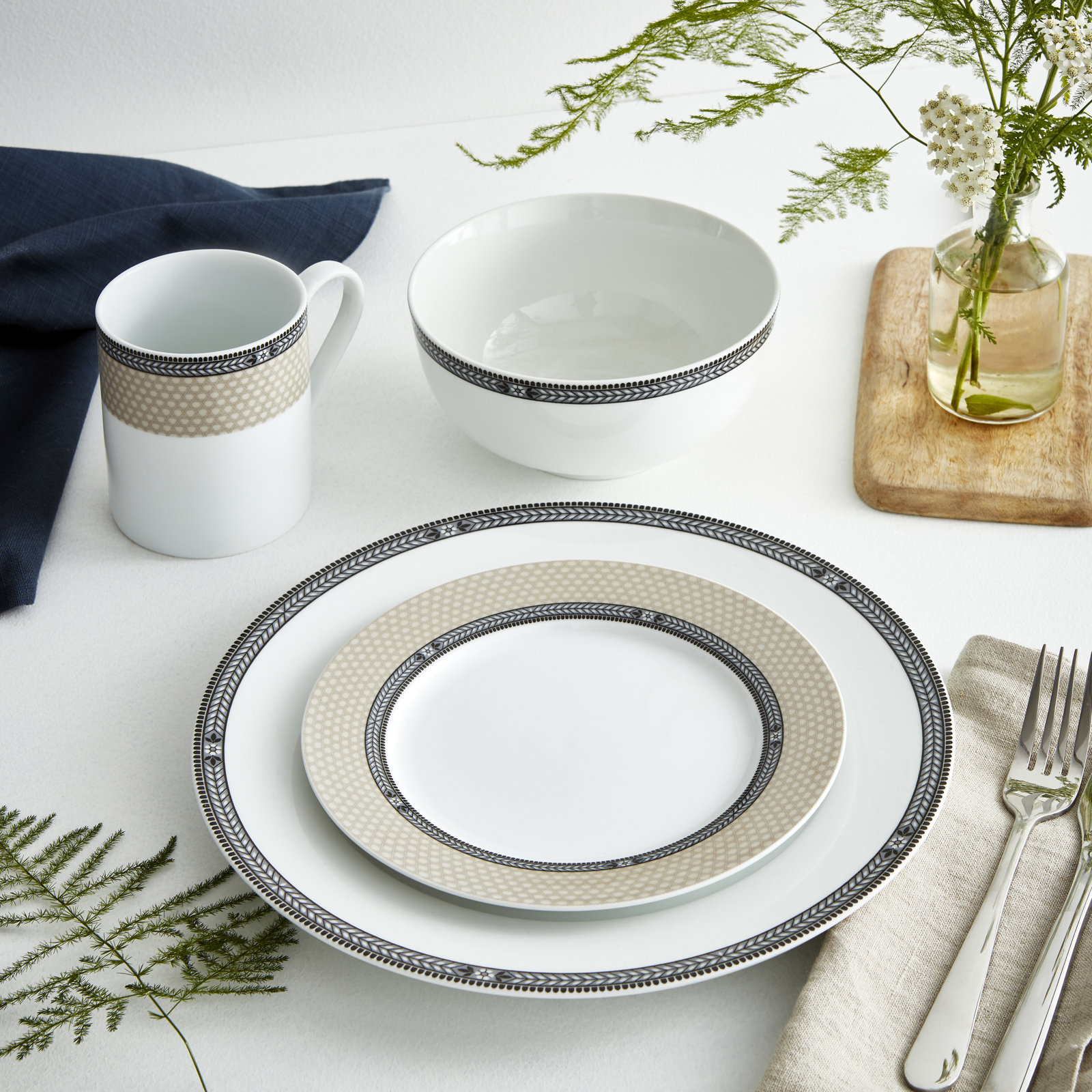 Porcelain Dinnerware Set