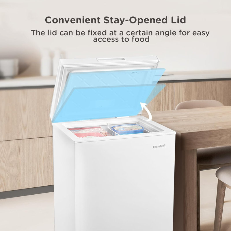 Comfee 0.14m³ L Freestanding Mini Fridge with Freezer