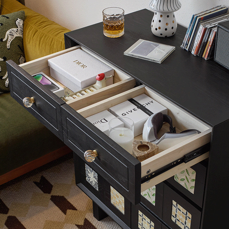 Commode d'appoint moderne et luxueuse