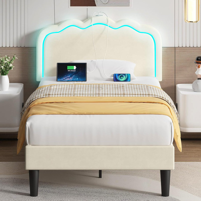 Structure de lit simple moderne avec structure en acier pour chambre à coucher en tissu Boucle