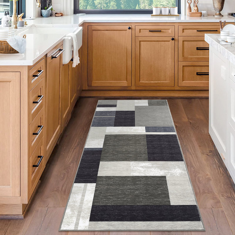 Jodhveer Washable Indoor Rug, Runner 2' x 6'
