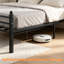 Structure de lit plateforme en métal avec tête de lit décorative, espace de rangement sous le lit, aucun sommier nécessaire