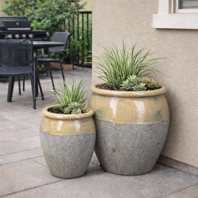 Ensemble de 2 pots à eau Maricopa A, B - crème sur pierre grise