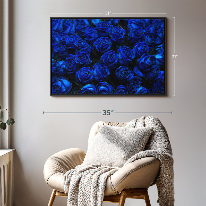 Floral et botanique «Royal Blue Roses Wall Art», H 21 po x l 31 po