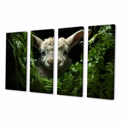 «White Baby Goat Floral Meadow III - Chèvre», art mural 4 pièces