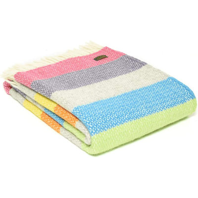 Lifestyle Illusion Striped Blanket
