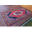 Tapis turc rouge fait à la main avec des motifs kilim anatoliens rétro, idéal pour un décor nomade dans de grands espaces