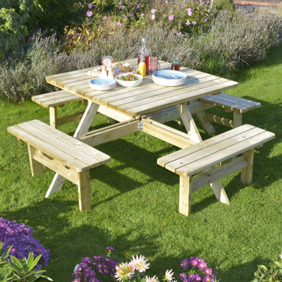 Rowlinson Square Picnic Table