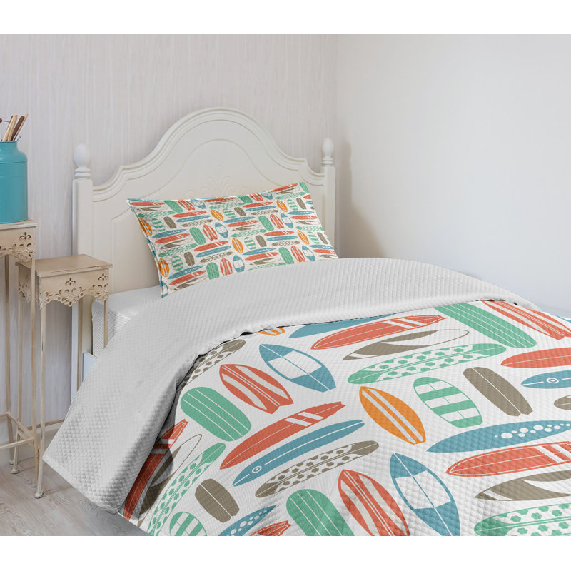 White Twin Kids Surfboard Quilted Bedspread Set