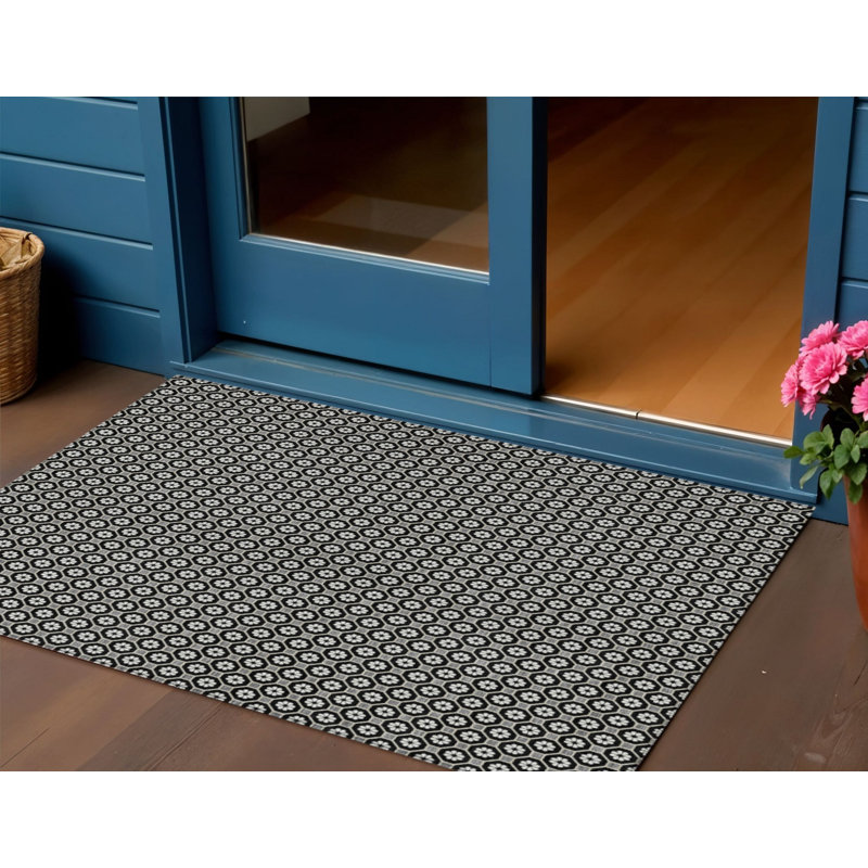 3' X 5' Black And Gray Floral Washable Indoor Outdoor Area Rug