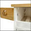 Chariot pour îlot de cuisine de 44 po avec plateau en bois massif, rangement pour le vin, porte-épices, porte-serviettes, porte-verres à vin, table à roulettes pour îlot de cuisine sur roulettes, installation sans outil, blanc et chêne
