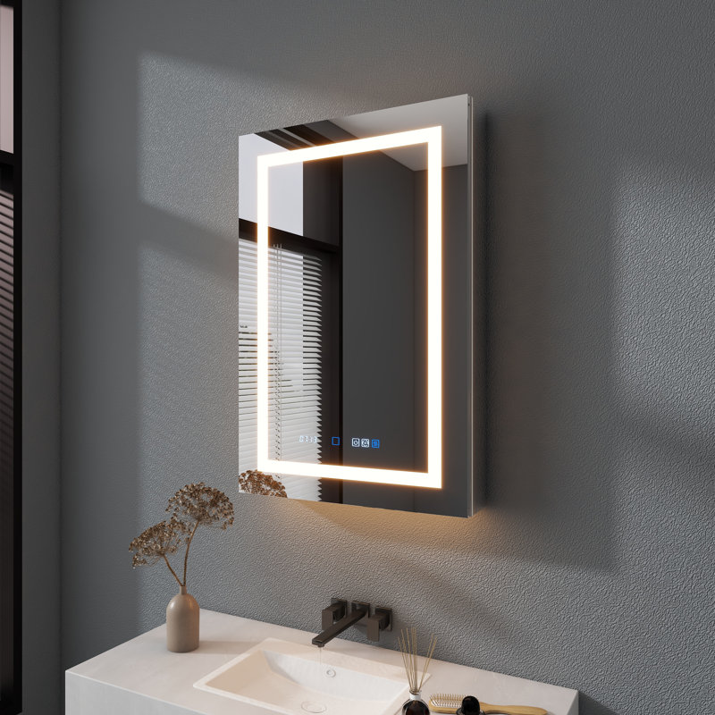 Pharmacie éclairée 24 po x 36 po avec miroir, encastré ou en surface, porte gauche / droite, antibuée, horloge, prise de courant et port USB
