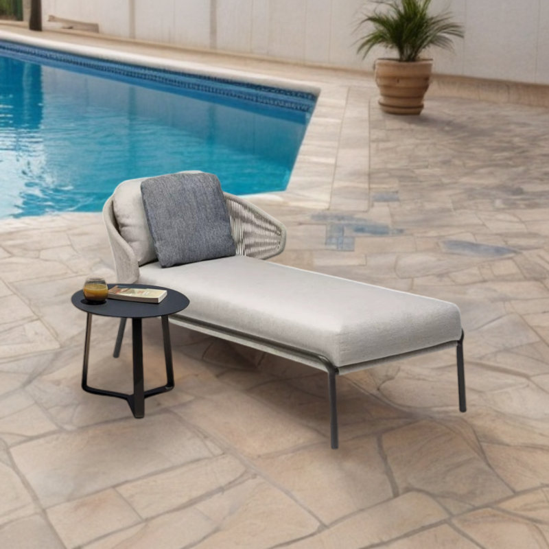 Durable Outdoor Lounge Chair Outdoor Chaise Lounge Set with Table , Cushion Included