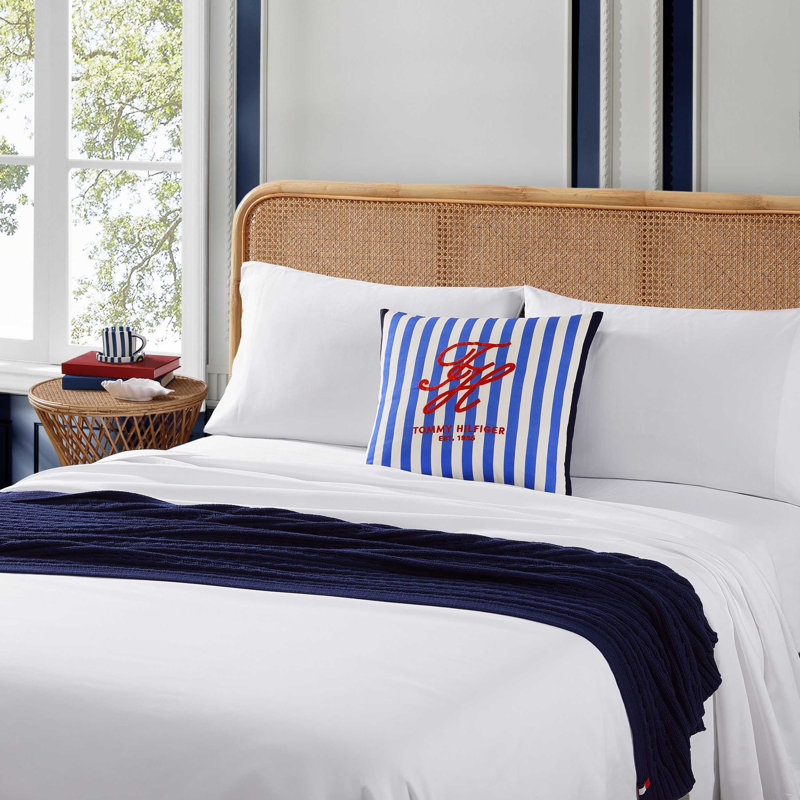 Coussin Tommy Hilfiger, Carrée, Plage rayée bleue