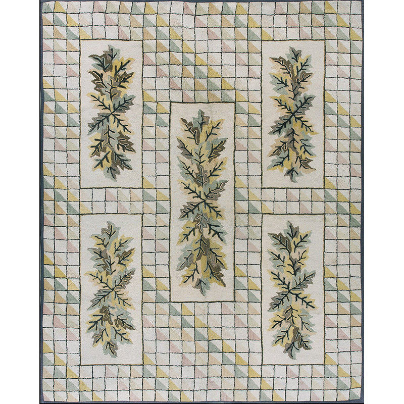 Ivory Antique American Folk Art Holly Pattern Hooked Rug
