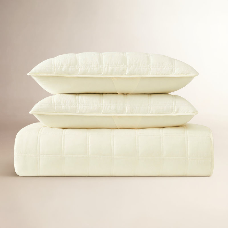 Reta Polyester Quilt, Ivory, Queen Quilt + 2 Standard Shams