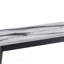 Table basse noire et blanche