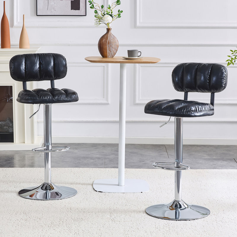 Ensemble de 2 tabourets de bar à hauteur ajustable, revêtement en cuir de polyuréthane noir avec base et repose-pieds chromés, tabourets modernes et confortables pour îlot de cuisine, bar personnel, salle de jeux et espace de pause-bureau