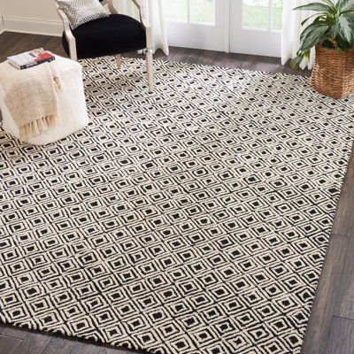 Chism Geometric Indoor Rug