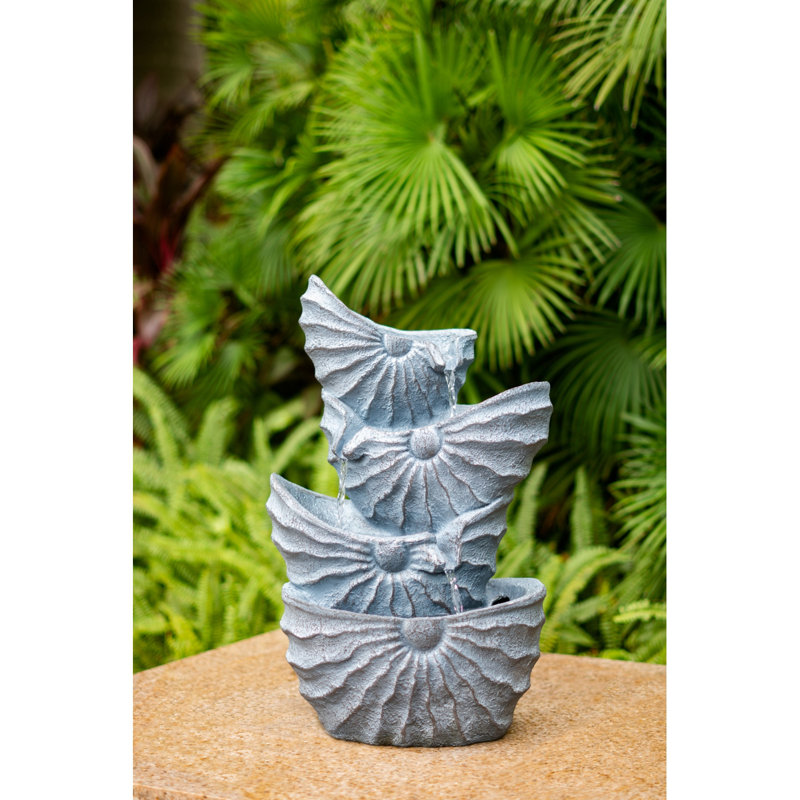 Fontaine décorative à 4 niveaux 13,4 x 9,4 x 21,5 po Nautilus Blue