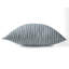 Coussin en plumes à chevrons-107835489-107835490
