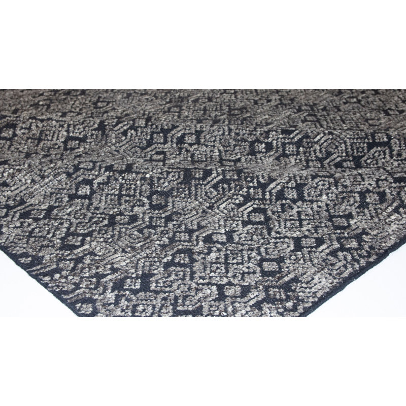 Handmade Cotton and Silk Geometric Area Rug