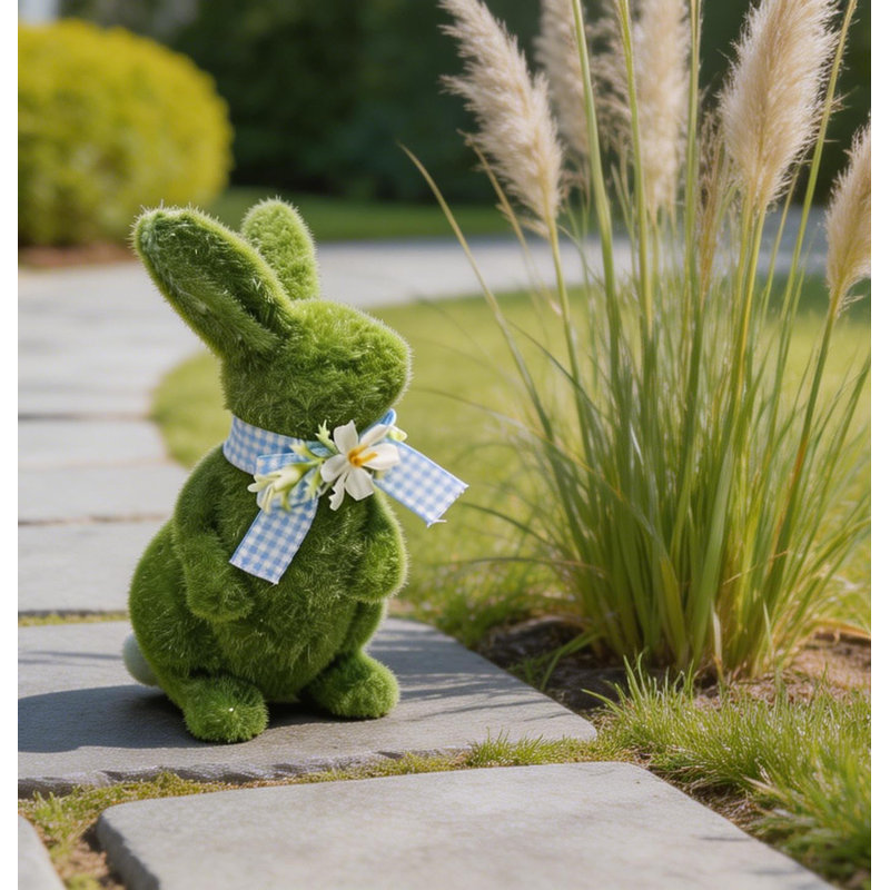 Figurine de lapin de Pâques enneigé 8 pouces - Statue de lapin vert mousse faite à la main avec un nœud à pois rose - Sculpture en résine résistante aux intempéries pour le jardin, la cour, le décor de printemps et la pièce maîtresse de la table de Pâques (style A)
